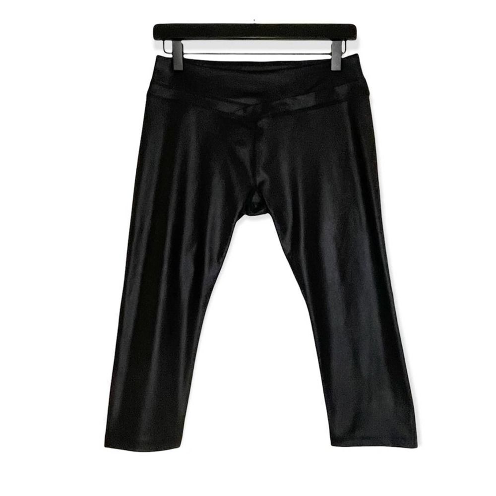 Ryu Crop Capri Workout Leggings Shiny Black size Medium